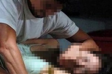 Đám đông tức giận cắt “của quý” của kẻ nhiều lần cưỡng hiếp phụ nữ