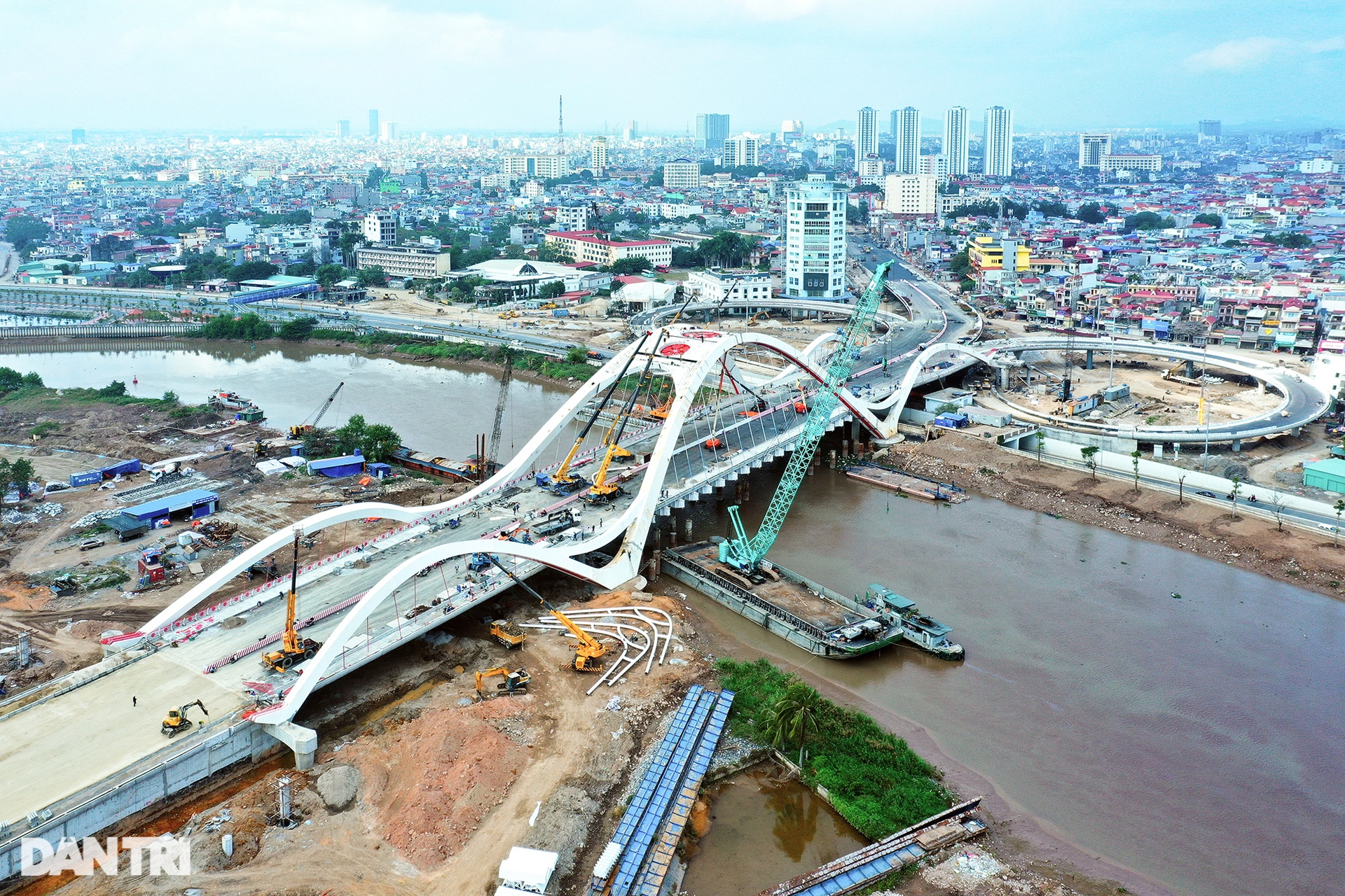 Hải Phòng: Dự án cầu Rào nghìn tỷ gấp rút hoàn thành trước Tết - 2