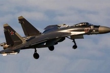 Su-35 nhào lộn 360 độ tránh được tên lửa