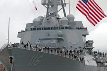 Tàu chiến, căn cứ Mỹ bị tấn công dồn dập ở Trung Đông