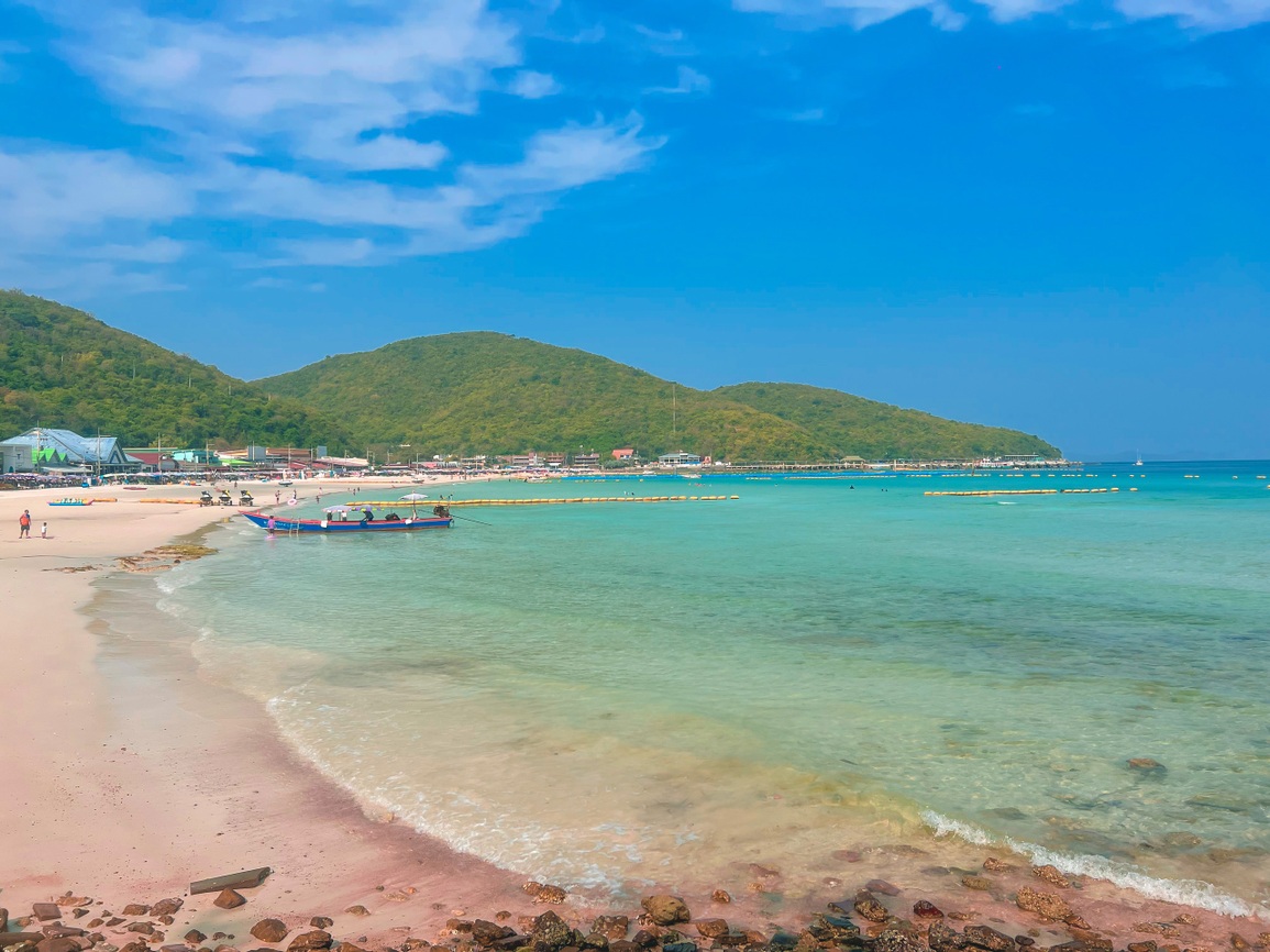 Người Việt đổ xô xuất ngoại, du lịch nước ngoài trả thù đại dịch - 9