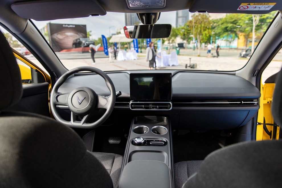 VinFast Limo Green “tất tay” tại Indonesia khi có giá rẻ hơn Xpander, Veloz - 4 VinFast Limo Green “tất tay” tại Indonesia khi có giá rẻ hơn Xpander, Veloz - 4