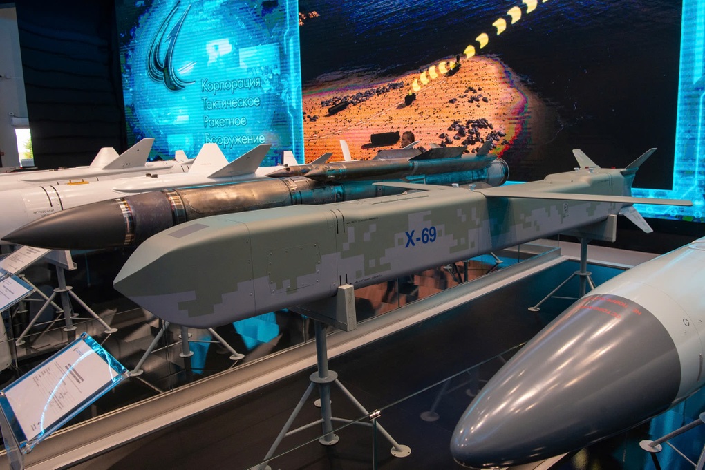 Vì sao Su-57 Nga sử dụng chế độ quái thú khi chiến đấu ở Ukraine? - 2 Vì sao Su-57 Nga sử dụng chế độ quái thú khi chiến đấu ở Ukraine? - 2