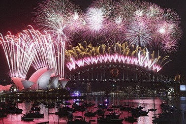 Năm 2015 đã “gõ cửa”!