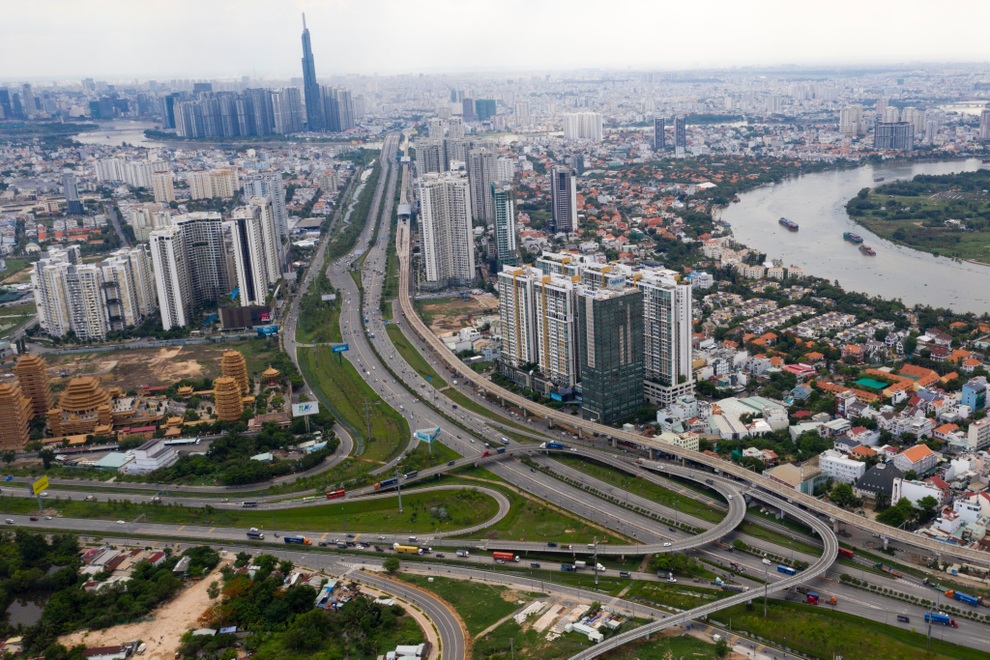 TPHCM nới hoạt động, hàng quán bán tới 21h trong 2 tuần tiếp tục giãn cách - 1 TPHCM nới hoạt động, hàng quán bán tới 21h trong 2 tuần tiếp tục giãn cách - 1