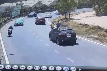 Xe tải tông cả loạt ô tô trên đèo Mimosa