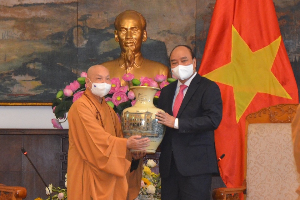 Chủ tịch nước: Phật giáo luôn đồng hành cùng dân tộc - 2 Chủ tịch nước: Phật giáo luôn đồng hành cùng dân tộc - 2
