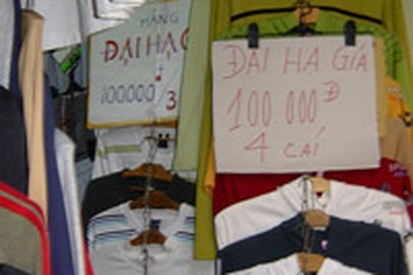 Hàng Đào mùa sale-off