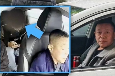 Khách thú nhận vừa giết người, tài xế taxi xử trí khôn ngoan