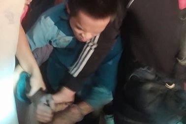 Hàng trăm cảnh sát vây bắt thành công đối tượng trốn khỏi nơi giam giữ