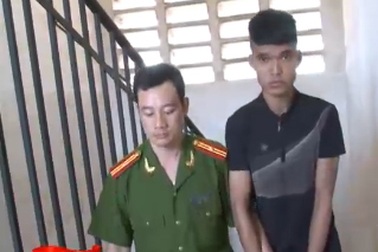 Hà Nội: Tranh tiếp viên rót bia, chém nhau đến chết