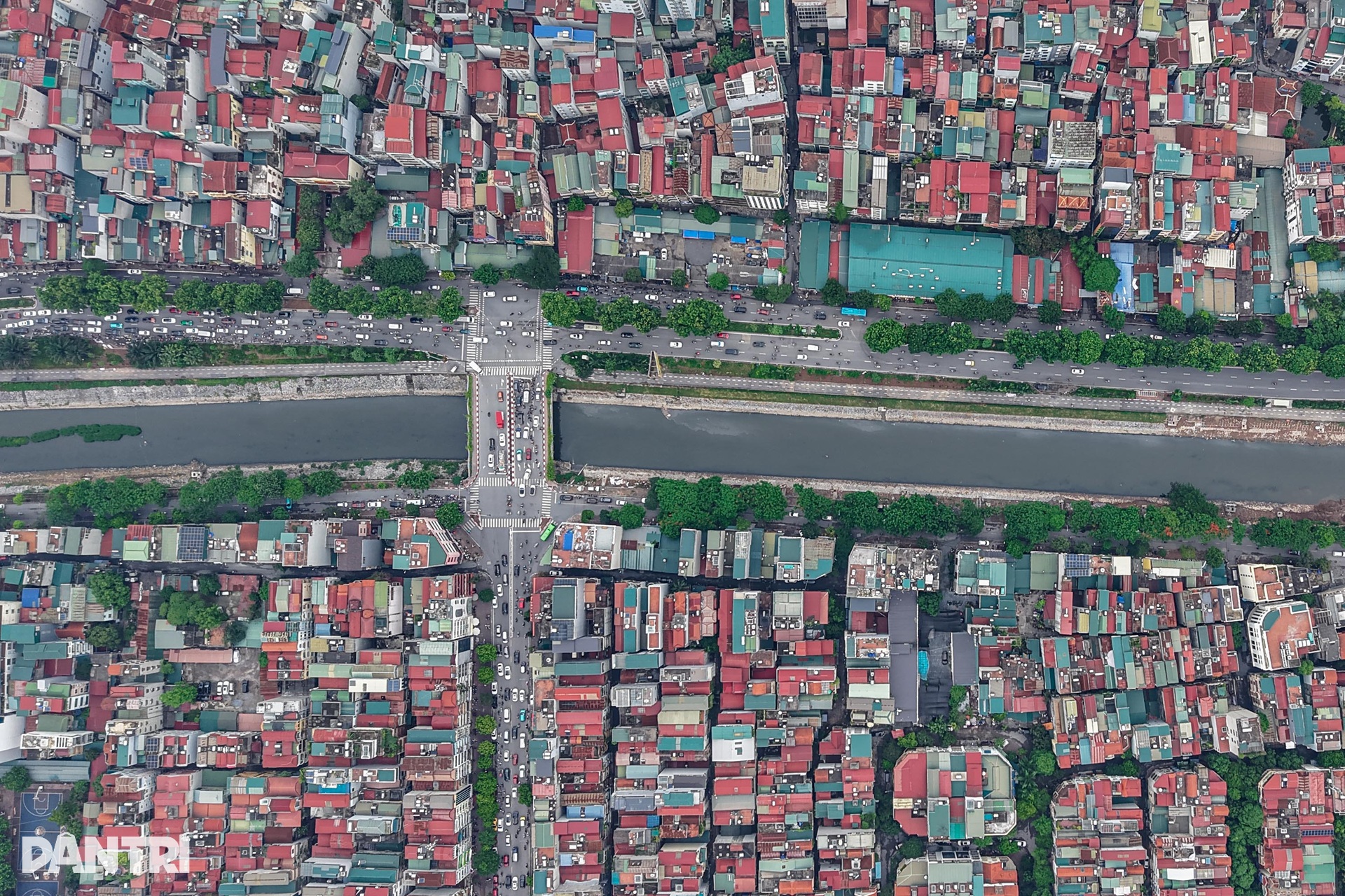 Hiện trạng sông Tô Lịch trước ngày được hồi sinh - 12 Hiện trạng sông Tô Lịch trước ngày được hồi sinh - 12