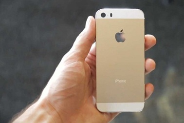 iPhone 5S chưa bán, các siêu thị đồng loạt giảm giá