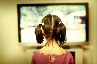 Cần làm gương cho trẻ