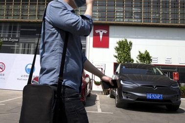 Trung Quốc thành “cứ điểm” xe điện, Việt Nam vẫn loay hoay nội địa hoá ô tô