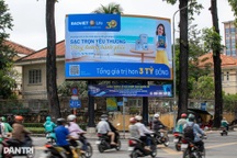 TPHCM xử lý vụ Viện Pasteur chìm trong biển quảng cáo