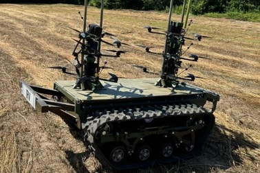 Nga - Ukraine chạy đua tung "tàu sân bay trên bộ" ra chiến tuyến