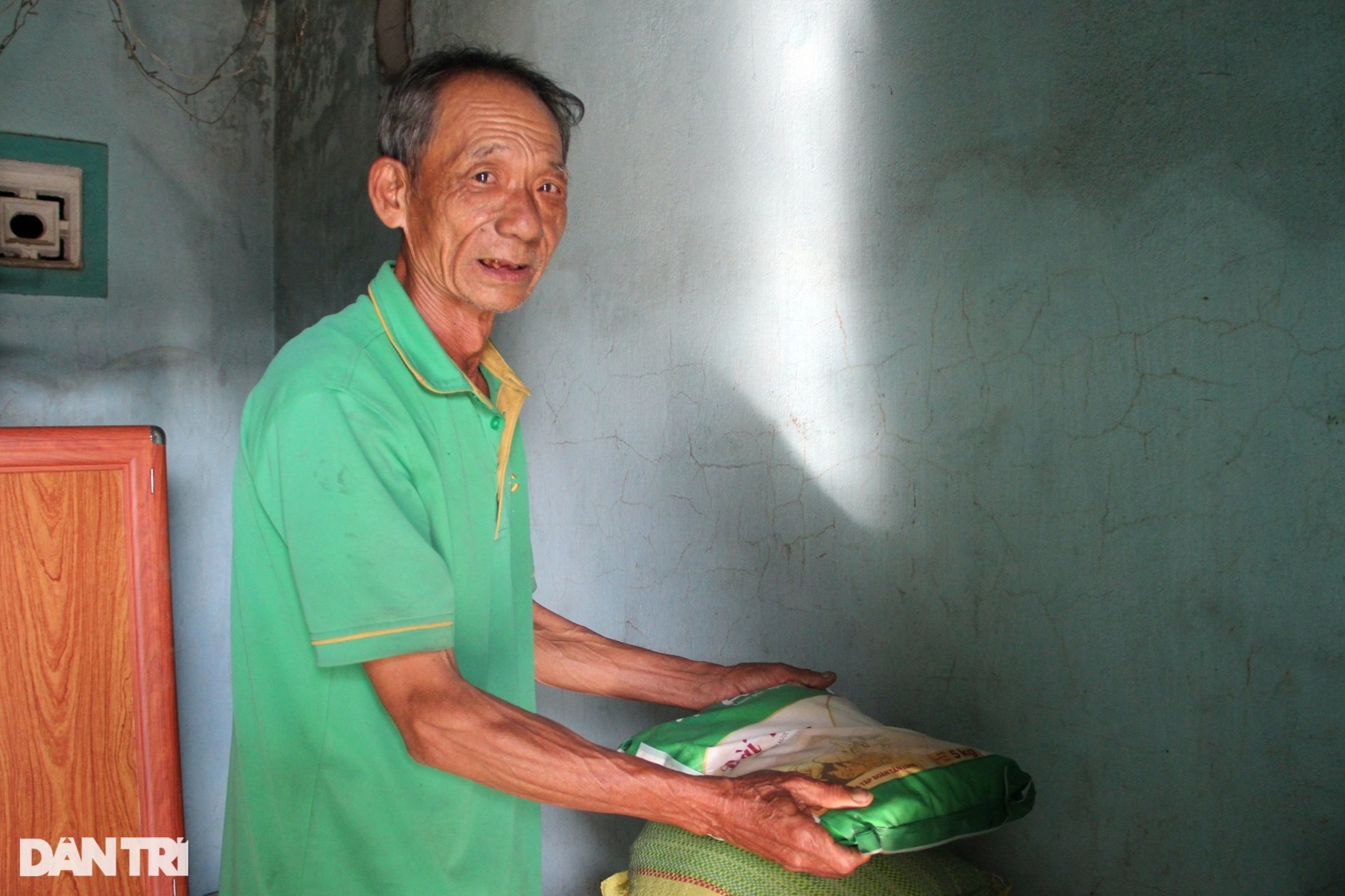 Luống rau, mái nhà mới nơi người dân hứng chịu cơn lũ lịch sử - 6 Luống rau, mái nhà mới nơi người dân hứng chịu cơn lũ lịch sử - 6