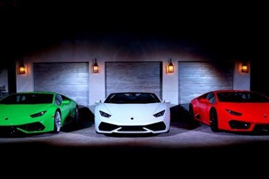 Mỗi năm trải nghiệm một dòng xe Lamborghini - Tại sao không?