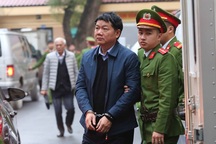 Ông Đinh La Thăng mời 5 luật sư bào chữa