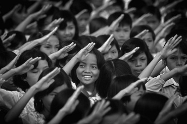 Hình ảnh Việt Nam mạnh mẽ sau chiến tranh