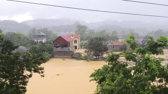 Mưa lớn gây ngập lụt tại Bắc Giang.