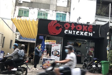 Khi "đại gia" cũng ra... vỉa hè