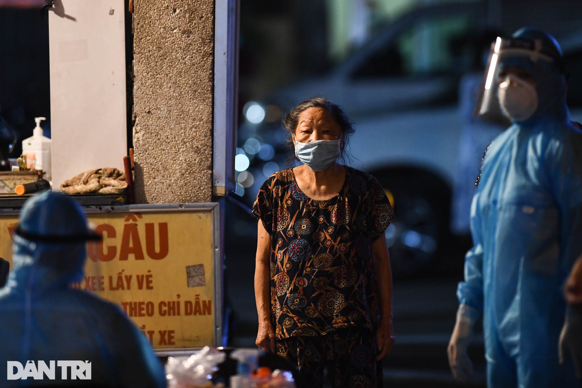 Nhà thuốc 95 Láng Hạ có F0, nhiều người liên quan phải xét nghiệm trong đêm - 7 Nhà thuốc 95 Láng Hạ có F0, nhiều người liên quan phải xét nghiệm trong đêm - 7