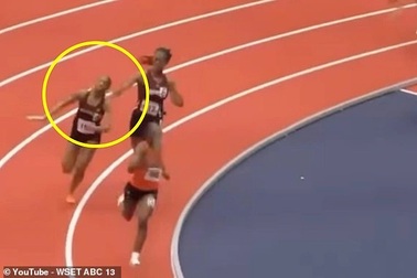 Thẳng tay vụt gậy vào đầu đối thủ, VĐV đưa ra lời giải thích gây phẫn nộ