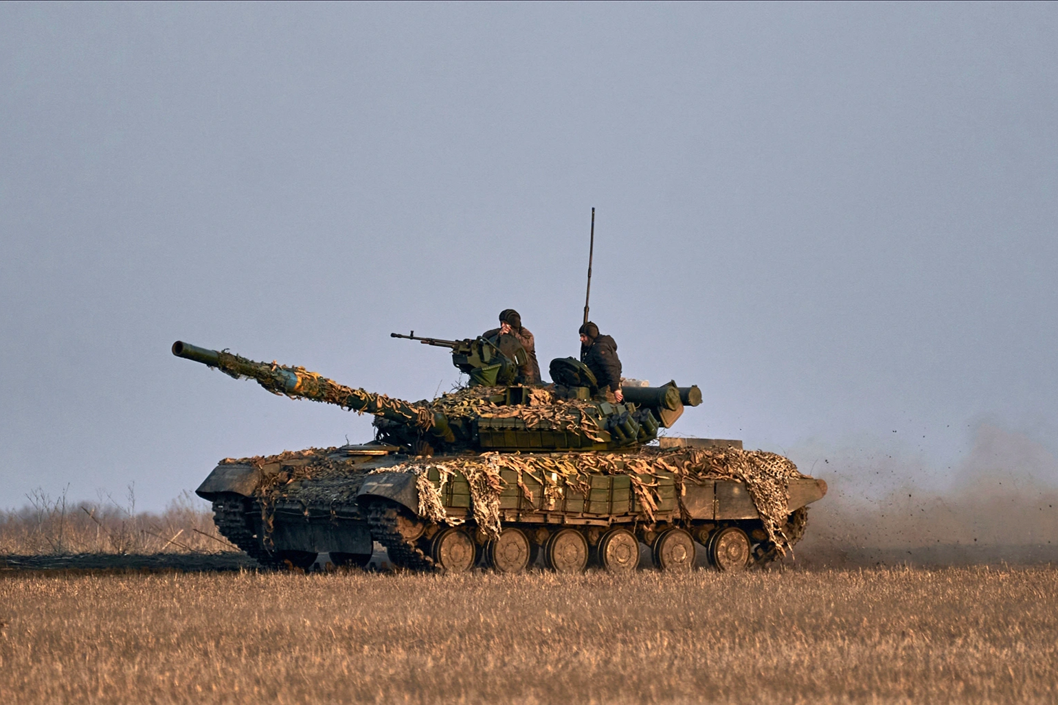 ロシアはバフムート付近で防御から反撃に転じる - 1 射撃ゾーン Nga chuyển từ phòng thủ sang phản công gần chảo lửa Bakhmut - 1