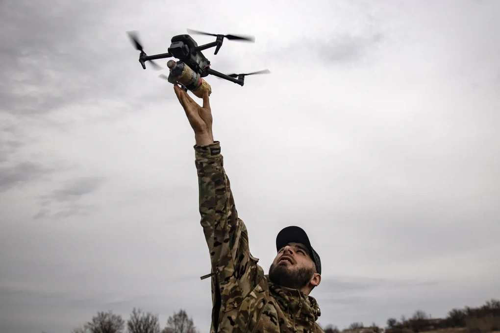 Cách quân đội Ukraine đối phó với UAV FPV của Nga - 2 Cách quân đội Ukraine đối phó với UAV FPV của Nga - 2