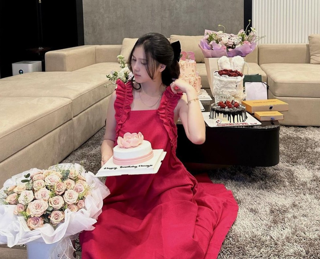 Sau hơn một năm cưới cầu thủ Thành Chung, hot girl Tuyên Quang giờ ra sao? - 4 Sau hơn một năm cưới cầu thủ Thành Chung, hot girl Tuyên Quang giờ ra sao? - 4