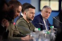 Tổng thống Ukraine sắp công du, cầu viện đồng minh bắn hạ tên lửa Nga