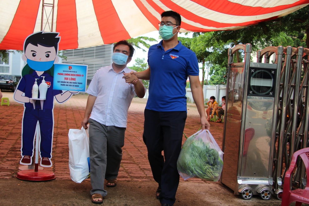 Người khiếm thị hành nghề massage chật vật mưu sinh mùa dịch - 3