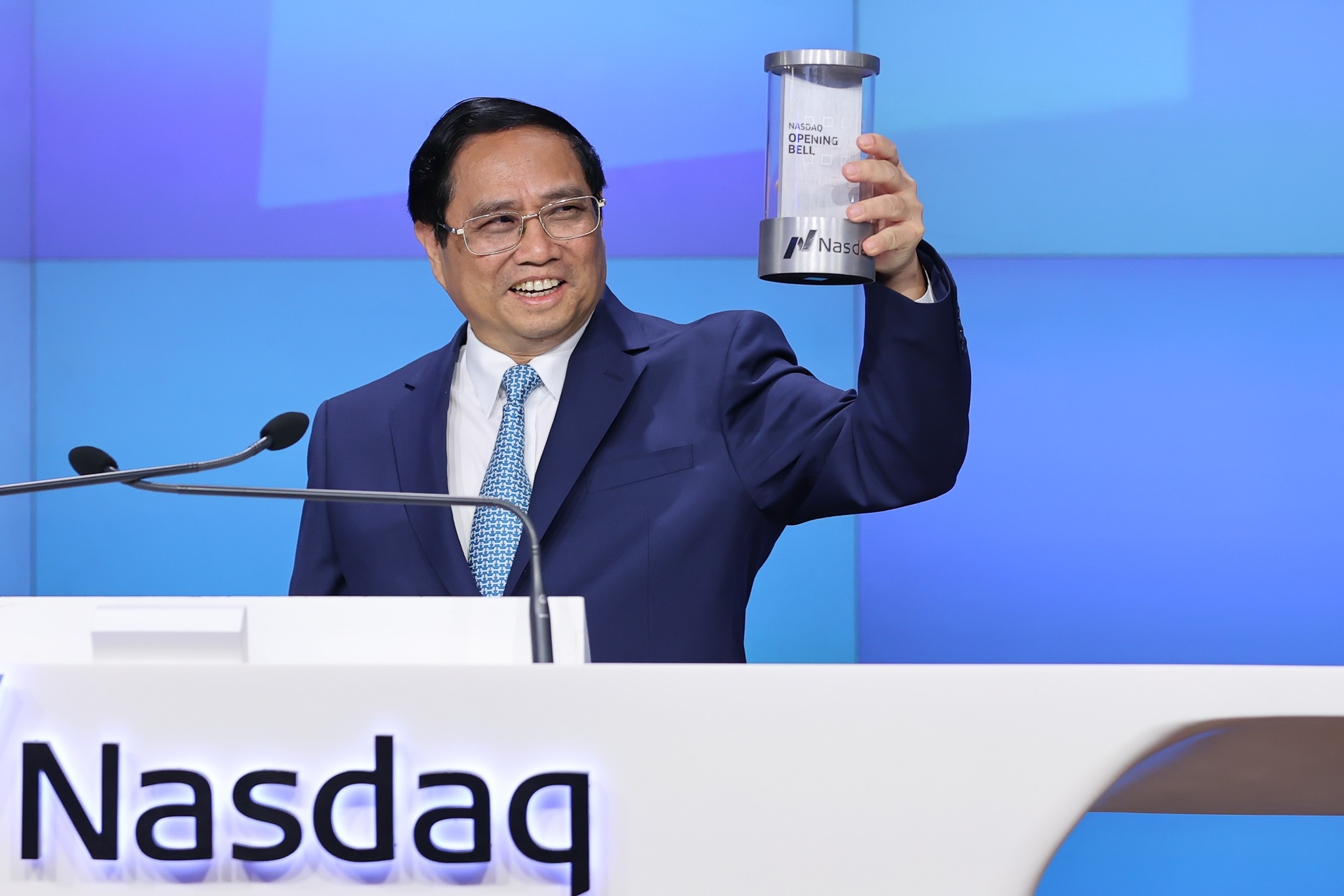 Thủ tướng rung chuông sàn chứng khoán NASDAQ - nơi Vinfast vừa niêm yết - 7