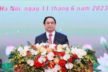 Thủ tướng: Mỗi điển hình tiên tiến lan tỏa tinh thần, đạo đức, ý thức trách nhiệm và sự cống hiến