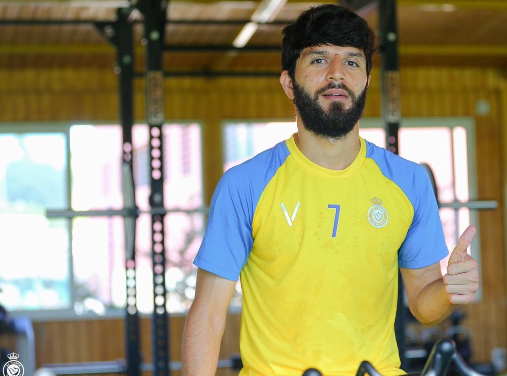 Chiêu mộ Ronaldo, Al Nassr sa thải tiền đạo từng mang áo số 7 - 1 Chiêu mộ Ronaldo, Al Nassr sa thải tiền đạo từng mang áo số 7 - 1