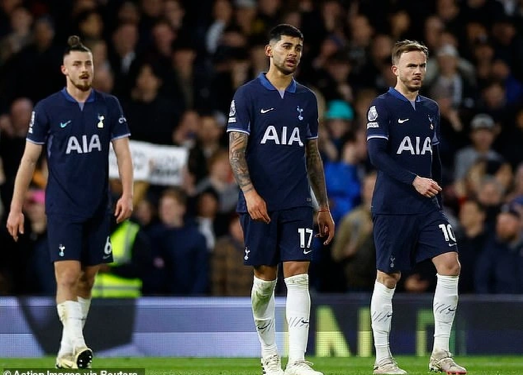 Son Heung Min dằn vặt bản thân sau trận thua đáng xấu hổ của Tottenham - 2 Son Heung Min dằn vặt bản thân sau trận thua đáng xấu hổ của Tottenham - 2
