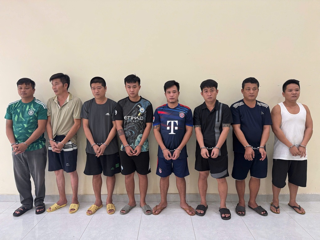 Công an TPHCM đột kích cơ sở sang chiết gas trái phép - 1 Công an TPHCM đột kích cơ sở sang chiết gas trái phép - 1