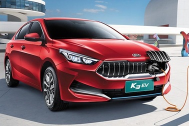 Kia ra mắt Cerato phiên bản chạy điện