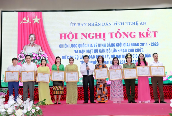 Nghệ An: Vì sự tiến bộ phụ nữ - Bài 2: Nâng cao vị thế phụ nữ trên mọi lĩnh vực - Ảnh 3. Nghệ An: Vì sự tiến bộ phụ nữ - Bài 2: Nâng cao vị thế phụ nữ trên mọi lĩnh vực - Ảnh 3.