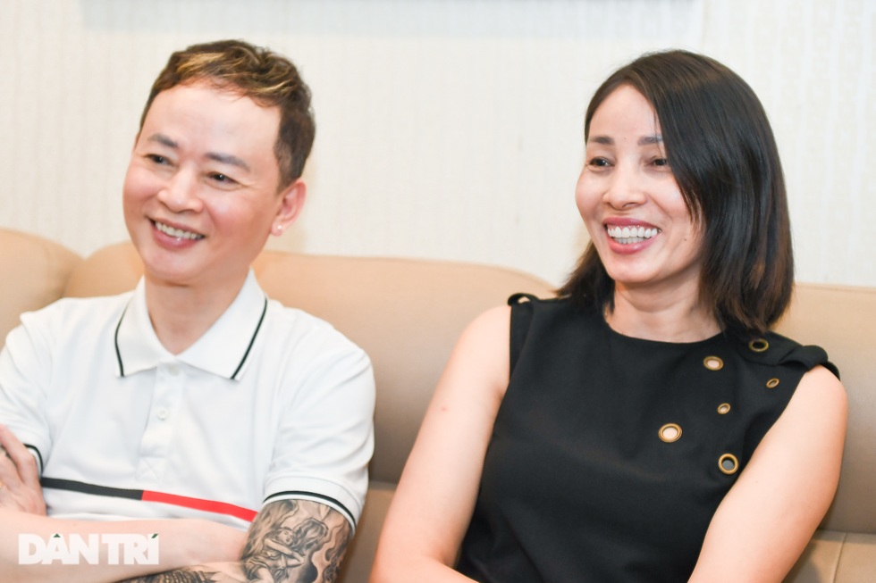 Vợ 4 kém 12 tuổi của Tùng Dương tiết lộ về cuộc sống hôn nhân ít ai ngờ - 2