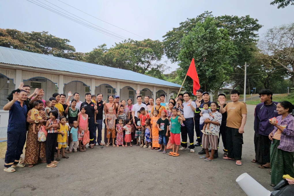 Đoàn cứu hộ Bộ Công an kết thúc nhiệm vụ tại Myanmar, chuẩn bị về nước - 2 Đoàn cứu hộ Bộ Công an kết thúc nhiệm vụ tại Myanmar, chuẩn bị về nước - 2