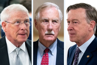 Ba thượng nghị sĩ Mỹ mắc Covid-19, số người trẻ nhập viện tăng kỷ lục