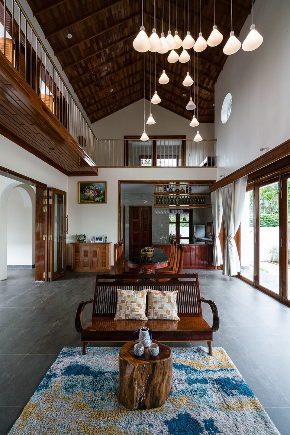 Ngôi nhà đẹp như resort con trai xây tặng bố mẹ giữa đồng quê ở Bình Định - 8