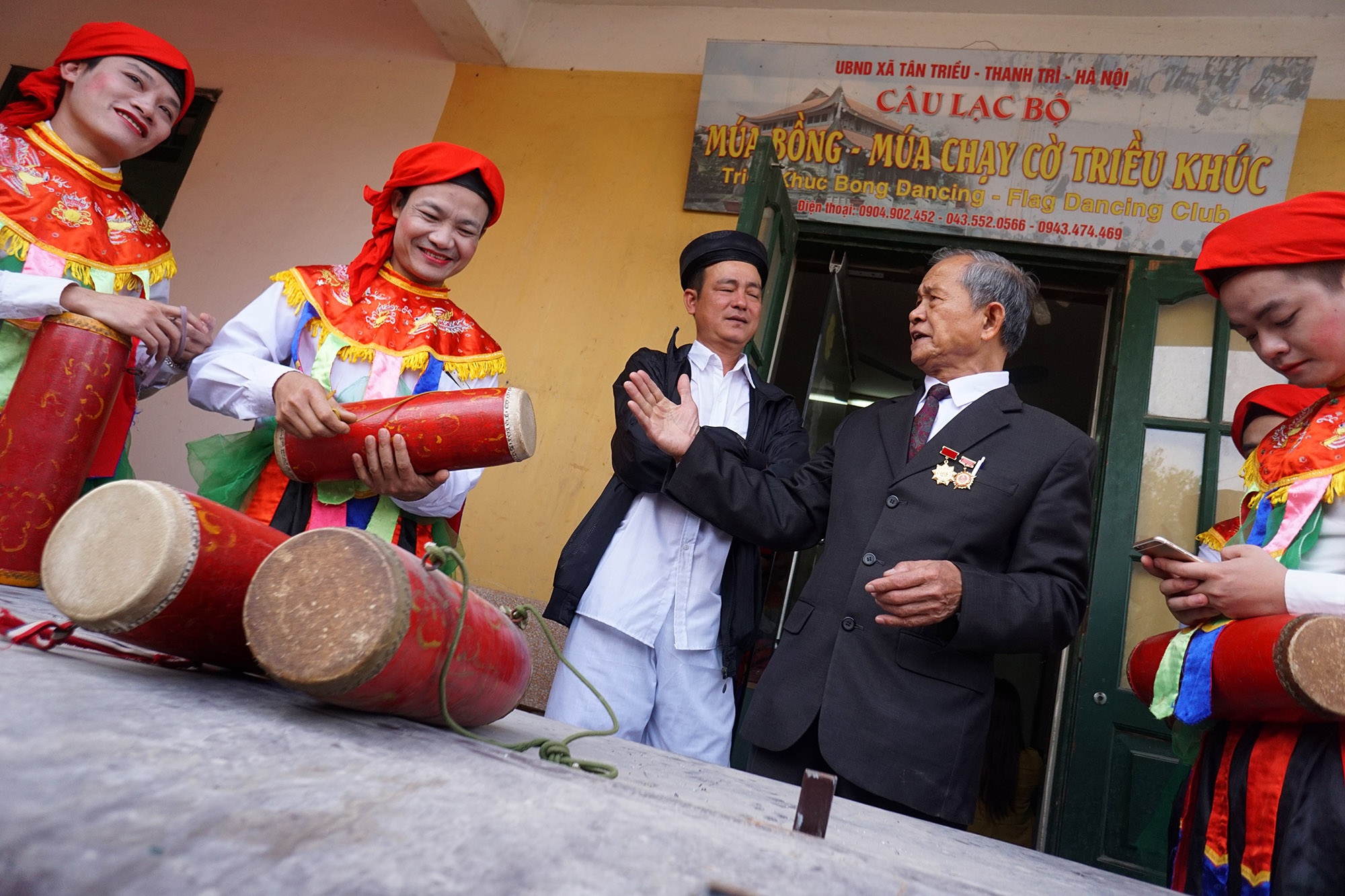Hà Nội: Người gìn giữ điệu múa cổ nghìn năm con đĩ đánh bồng - 2 Hà Nội: Người gìn giữ điệu múa cổ nghìn năm con đĩ đánh bồng - 2