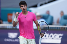 Alcaraz duy trì mạch thăng hoa ở Miami Open
