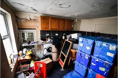 Rùng mình nghe âm thanh lạ từ tầng hầm, chủ nhà bỏ chạy không dám về nhà