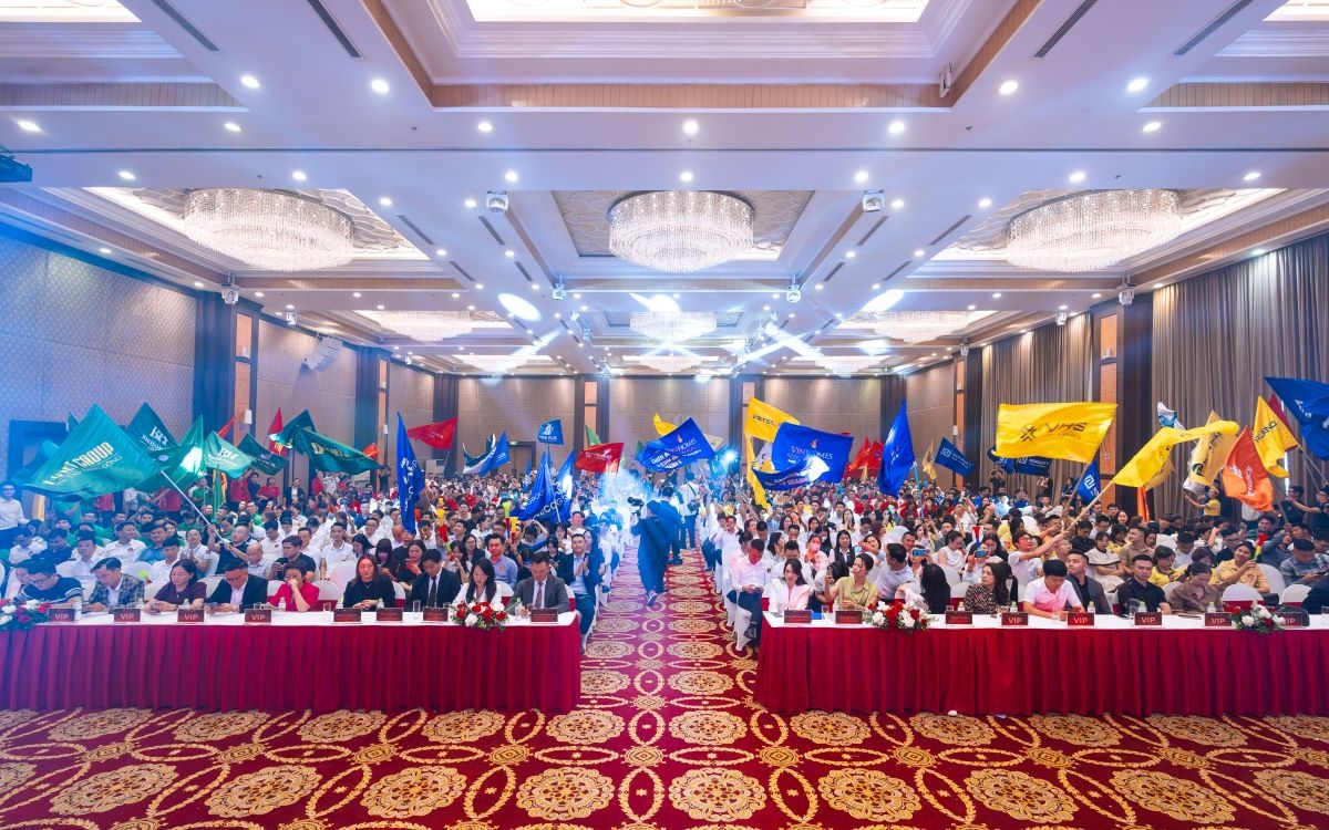 បើកដំណើរការទីក្រុងឡុងដ៍ - ផ្នែករងរចនាប័ទ្មរាជវង្សអង់គ្លេសនៅកណ្តាលទីក្រុងមហាសមុទ្រ - ១ Ra mắt The London - phân khu phong cách hoàng gia Anh giữa Ocean City - 1