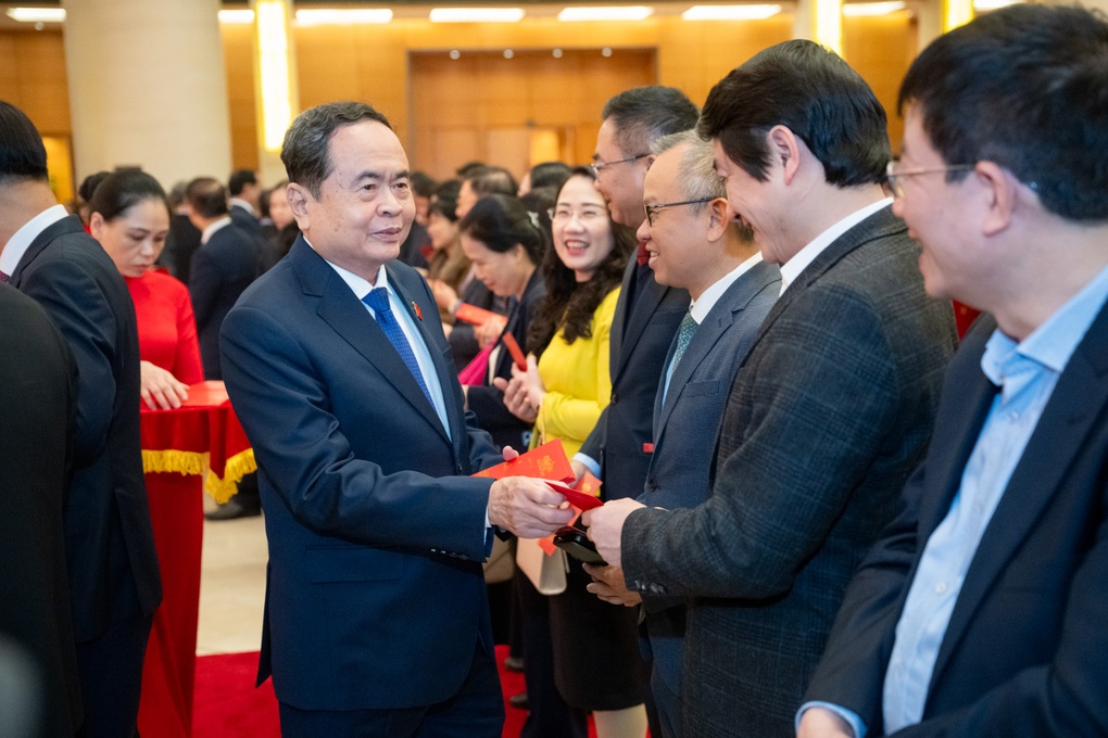 Chủ tịch Quốc hội: Chung sức thực hiện tốt việc sắp xếp, tinh gọn bộ máy - 3 Chủ tịch Quốc hội: Chung sức thực hiện tốt việc sắp xếp, tinh gọn bộ máy - 3